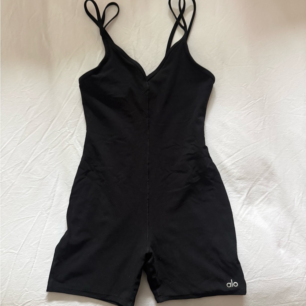 ALO Yoga suns out onesie - Picture 5 of 5